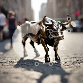 Intra Συλλεκτικό Ξύλινο Παζλ Plywood 4mm - Χάλκινο άγαλμα ταύρου στην οδό της πόλης Σε Ξύλινο Κουτί - Διαστάσεις Puzzle: 10x10 cm – 25 κομμάτια