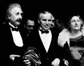 Φωτογραφία Albert Einstein and his wife Elsa with Charlie Chaplin, Unknown photographer,