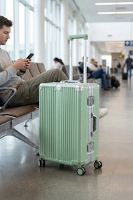 Stewehome Μεσαίου μεγέθους βαλίτσα από πολυκαρβονικό (Μεσαίο μέγεθος)