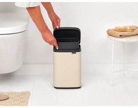 Κάδος Brabantia Bo Small 1008865, 4 L, Ομαλό και αθόρυβο άνοιγμα, Αντιολισθητική βάση, Μπεζ