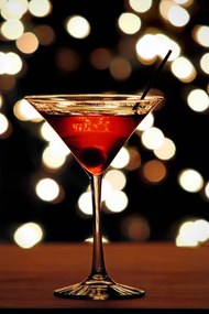 Φωτογραφία Holiday martini on bar counter with, Cappi Thompson