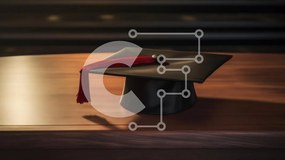 Intra Συλλεκτικό Ξύλινο Παζλ Plywood 4mm - Καπάκι αποφοίτησης σε ξύλινο τραπέζι Σε Ξύλινο Κουτί - Διαστάσεις Puzzle: 10x10 cm – 25 κομμάτια