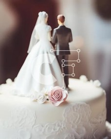 Intra Συλλεκτικό Ξύλινο Παζλ Plywood  4mm - Γαμήλια τούρτα με ειδώλια νύφης και γαμπρού Σε Ξύλινο Κουτί - Διαστάσεις: 10x10 cm – 25 κομμάτια