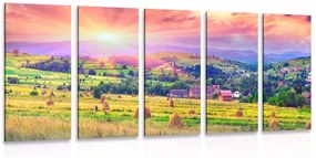 Η εικόνα 5 μερών στοιβάζει σανό στα Καρπάθια βουνά - 100x50