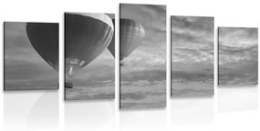 Εικόνα 5 τμημάτων υπέρπτηση μπαλονιών πάνω από τα βουνά σε μαύρο & άσπρο