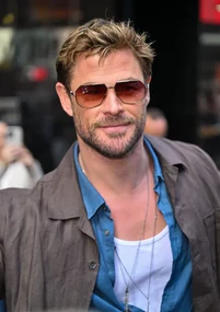 Φωτογραφία Chris Hemsworth, James Devaney